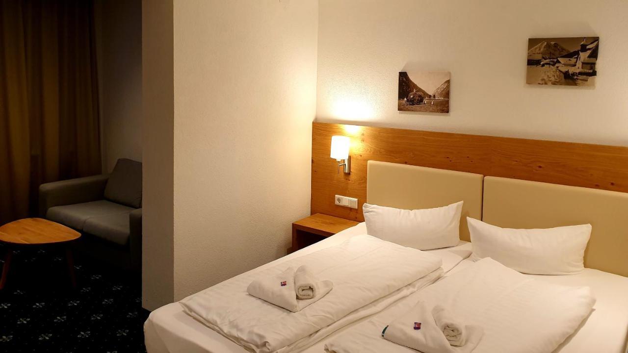 Hotel Tirolerhof Лойташ Экстерьер фото