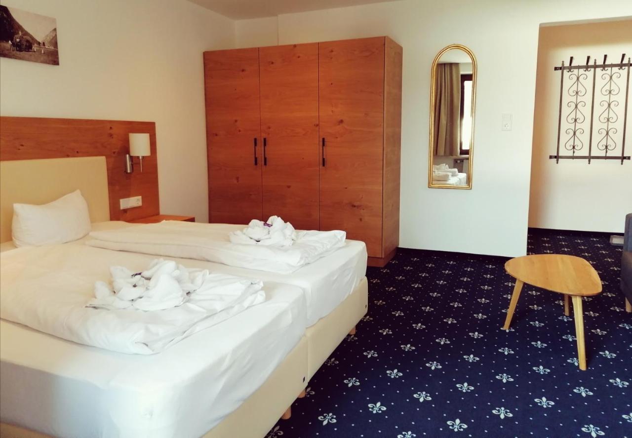 Hotel Tirolerhof Лойташ Экстерьер фото